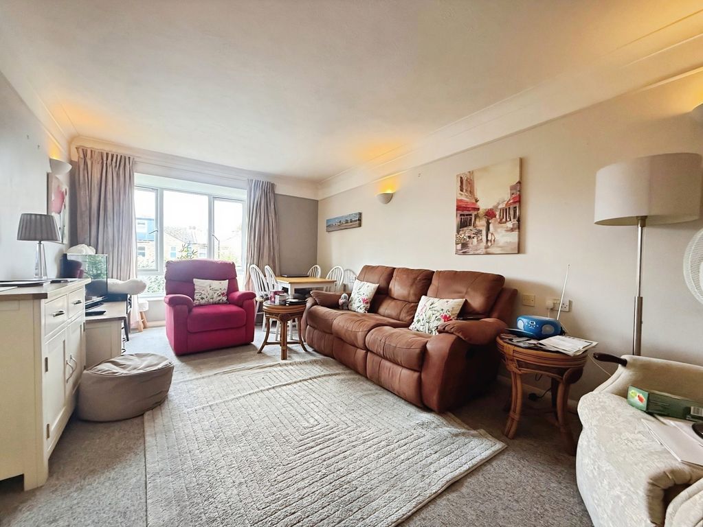 Property photo 1 of 8 Pbox-Img.Jpg