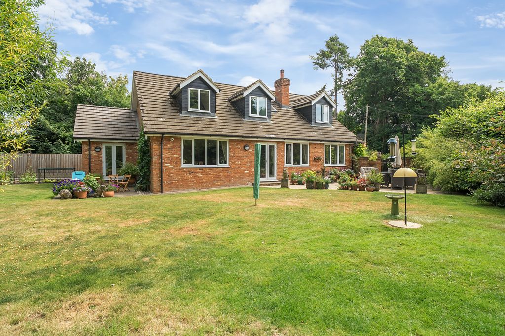 Property photo 1 of 24