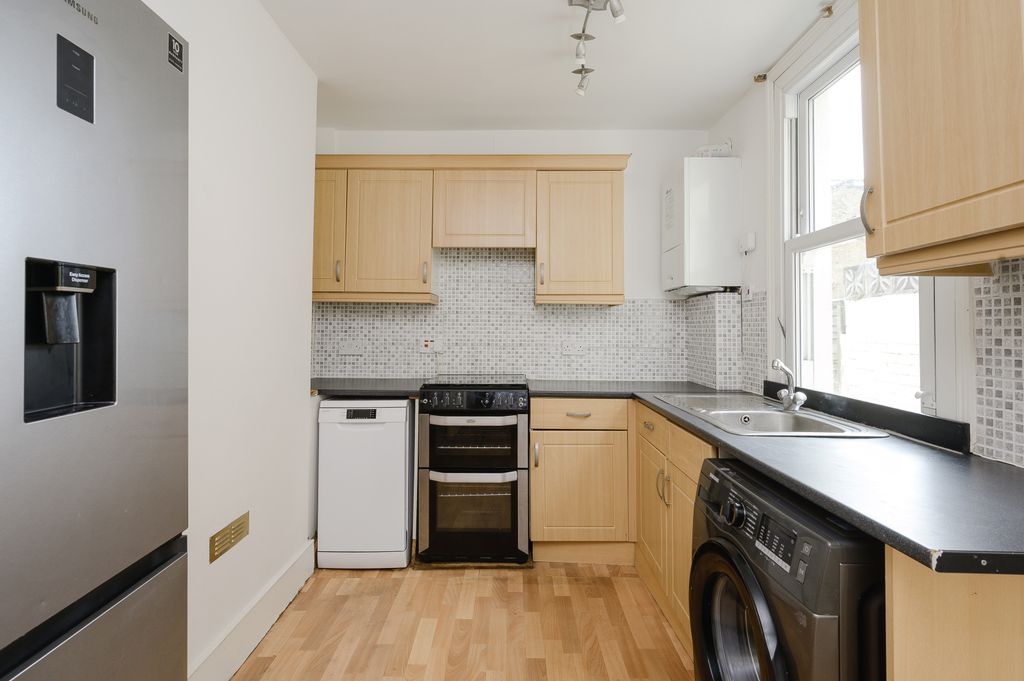 Property photo 3 of 19 Picture No. 05