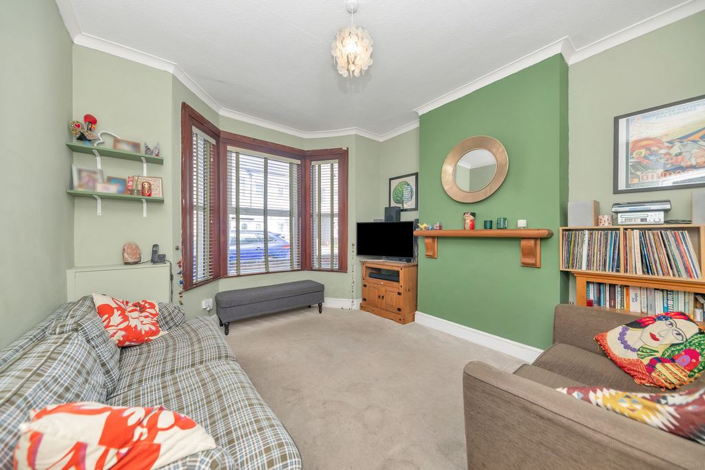 Property photo 3 of 15