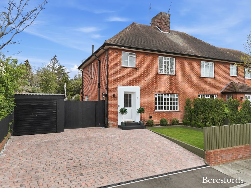 Property photo 1 of 26 Front