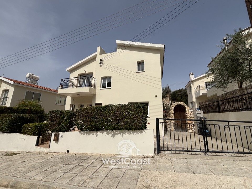 Property photo 1 of 30