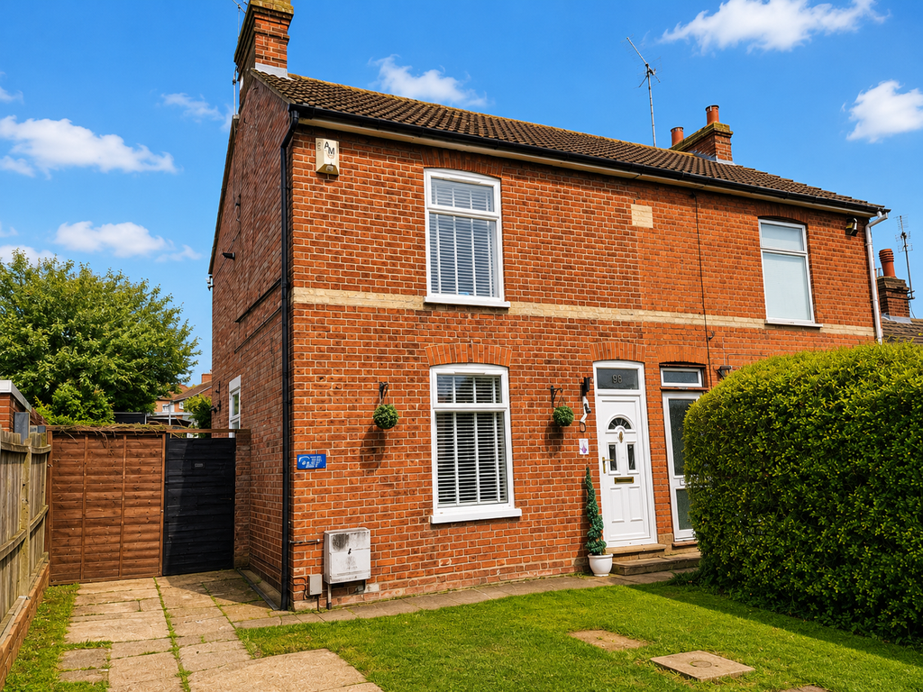 Property photo 1 of 12