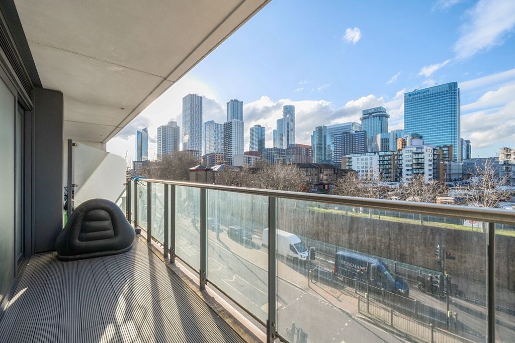 Property photo 2 of 16 1407311-8-6983945...