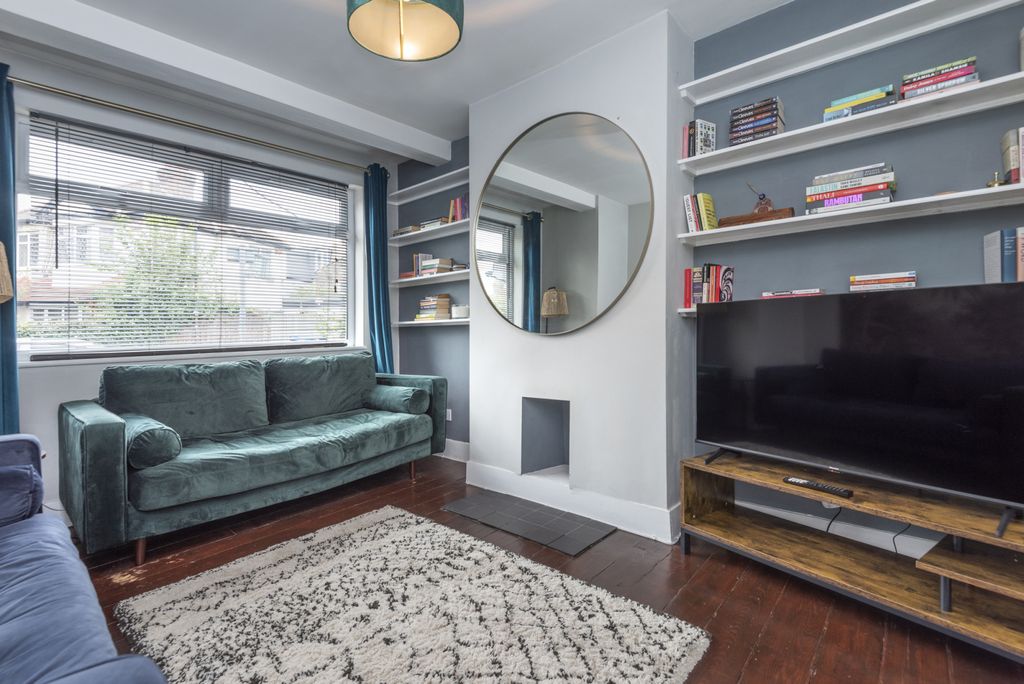 Property photo 1 of 16