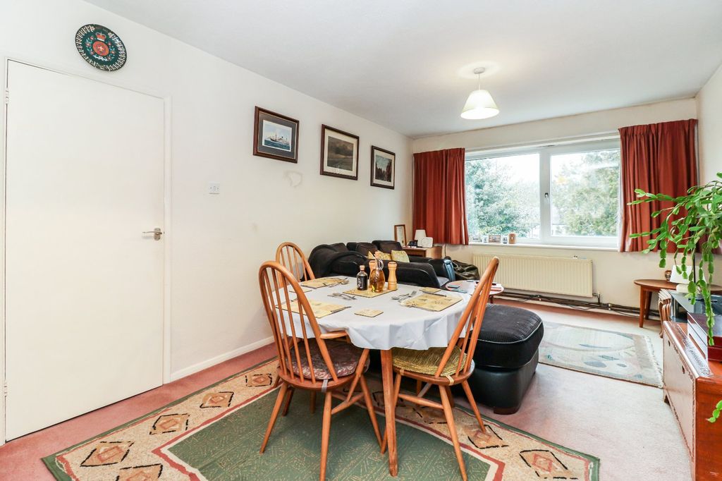 Property photo 3 of 10 Dining/Living Room