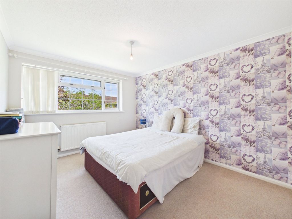 Property photo 3 of 12 Picture No. 30
