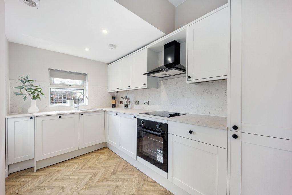 Property photo 2 of 14 Photo 2