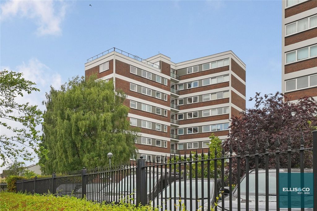 Property photo 3 of 14 Picture No. 43