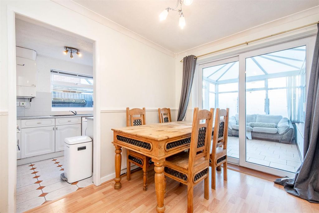 Property photo 3 of 20 Dining Room