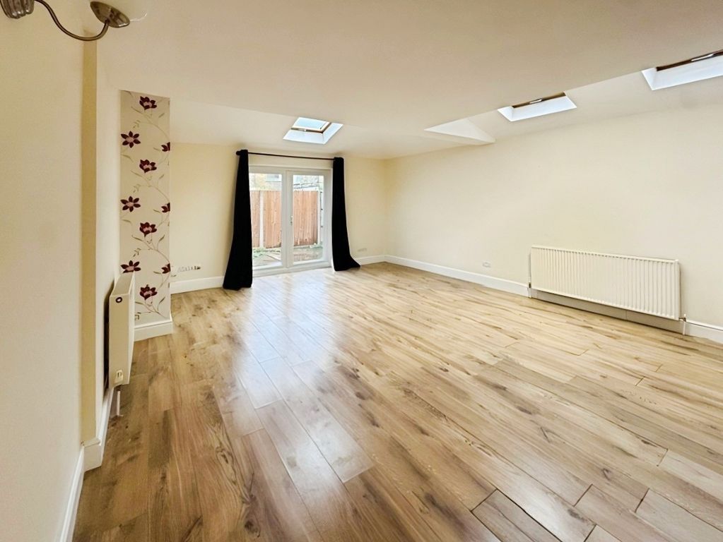Property photo 1 of 10 Reception Room