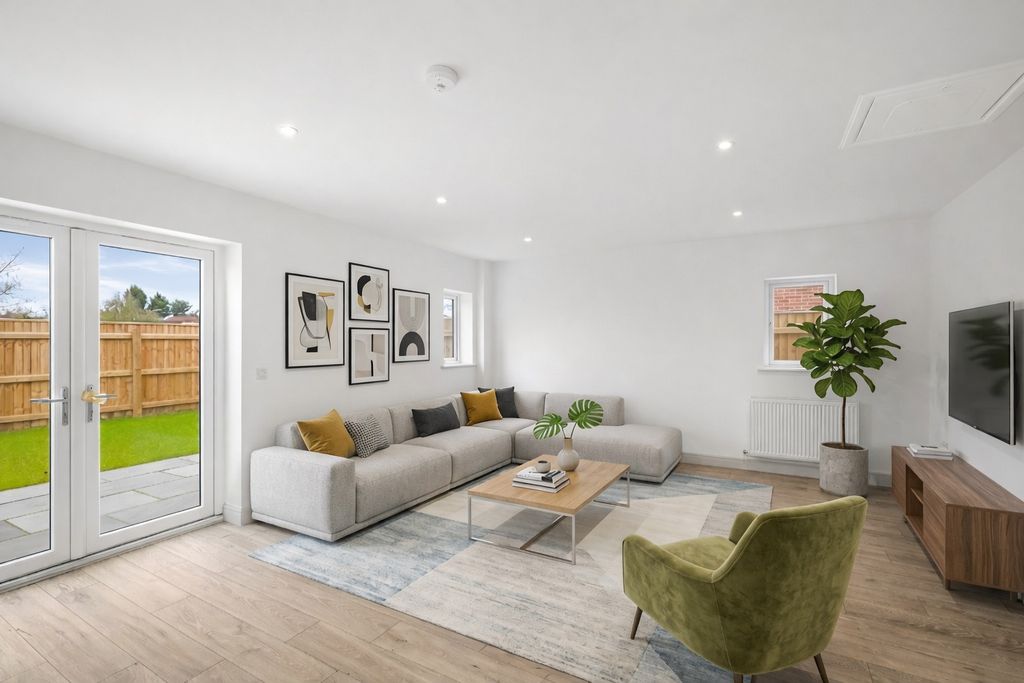 Property photo 3 of 24 5027955