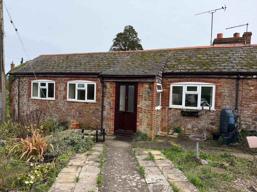 Property photo 1 of 6