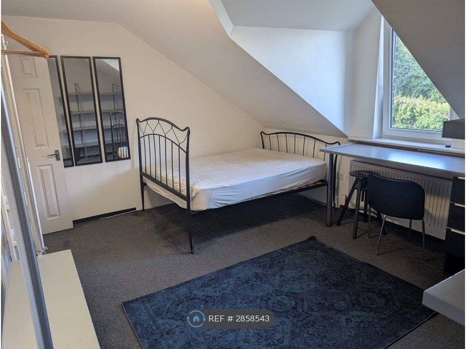 Property photo 1 of 3