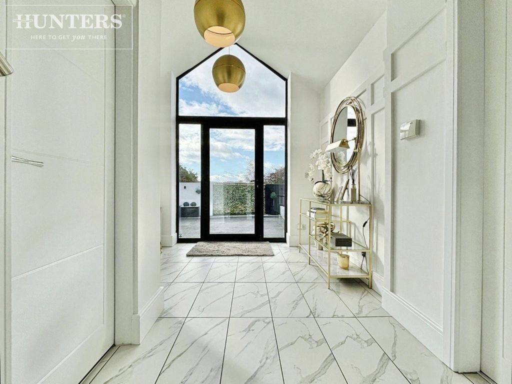 Property photo 2 of 29 Pbox-Img.Jpeg