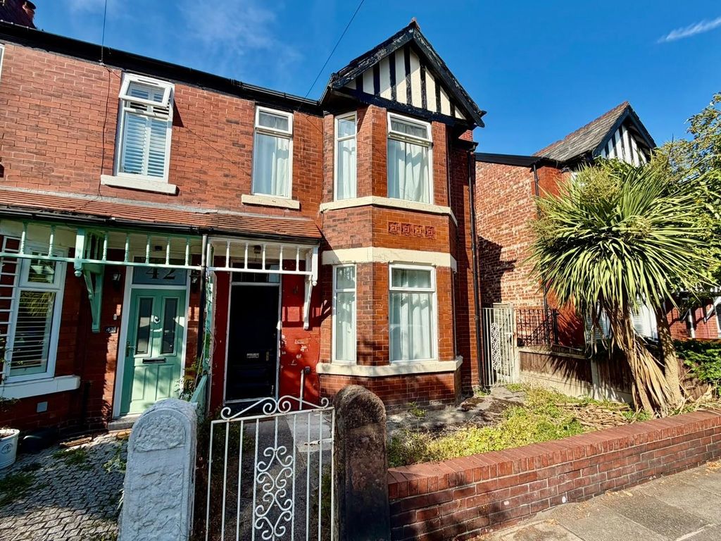 Property photo 1 of 24