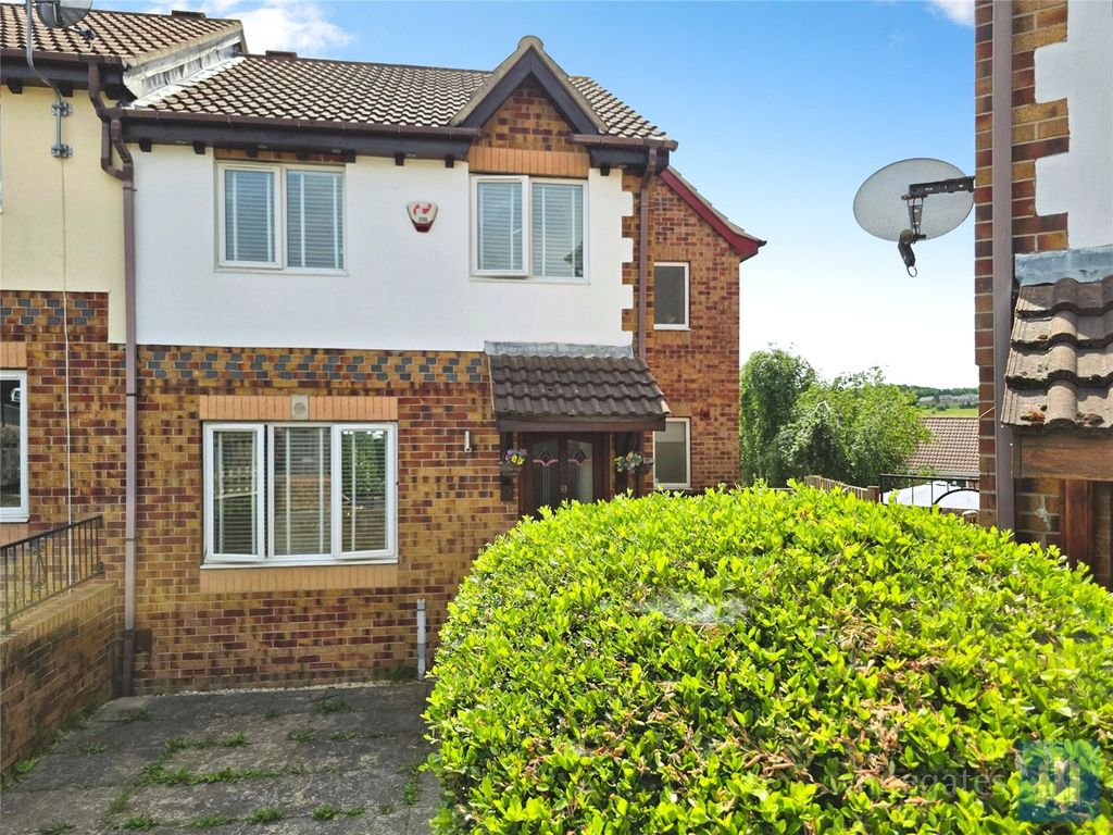 Property photo 1 of 37 Picture No. 03