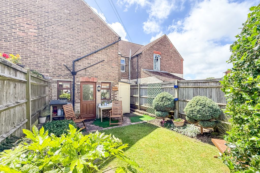 Property photo 3 of 15
