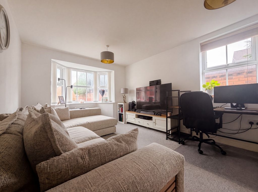 Property photo 3 of 7 5550694