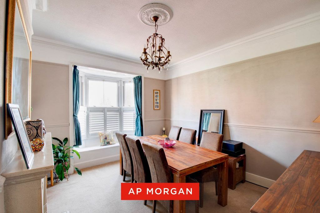 Property photo 3 of 35 Picture No. 41