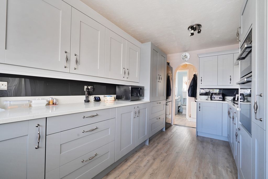 Property photo 1 of 22 1421238-9-69B417c45Ff39-Arw-1