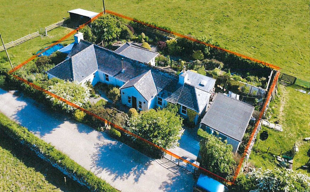 Property photo 1 of 12 Front