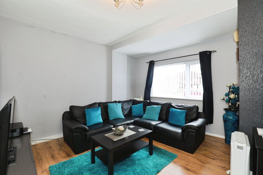 Property photo 3 of 15