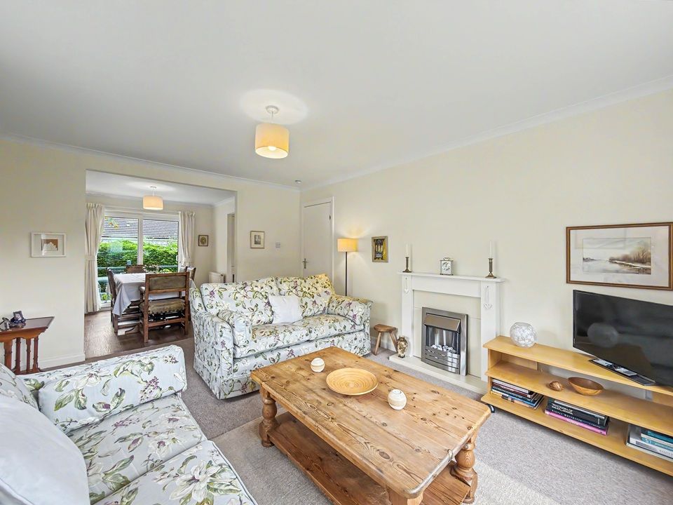 Property photo 2 of 26