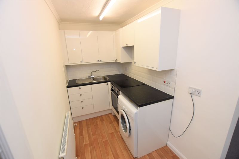 Property photo 2 of 7 Photo 5