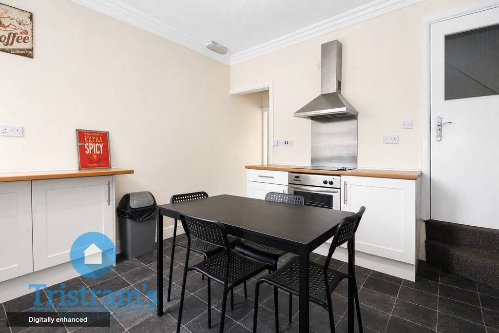 Property photo 3 of 26 3A4Ebd14-11c4-4736-93F0-90d62F20Ef9E