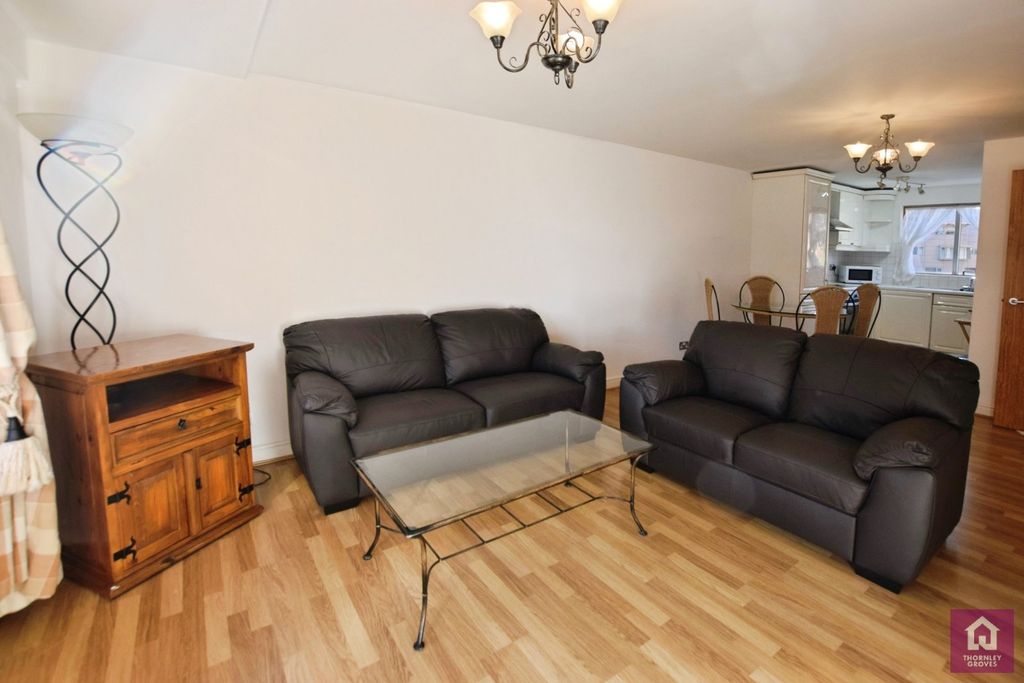 Property photo 3 of 12 Picture No. 24