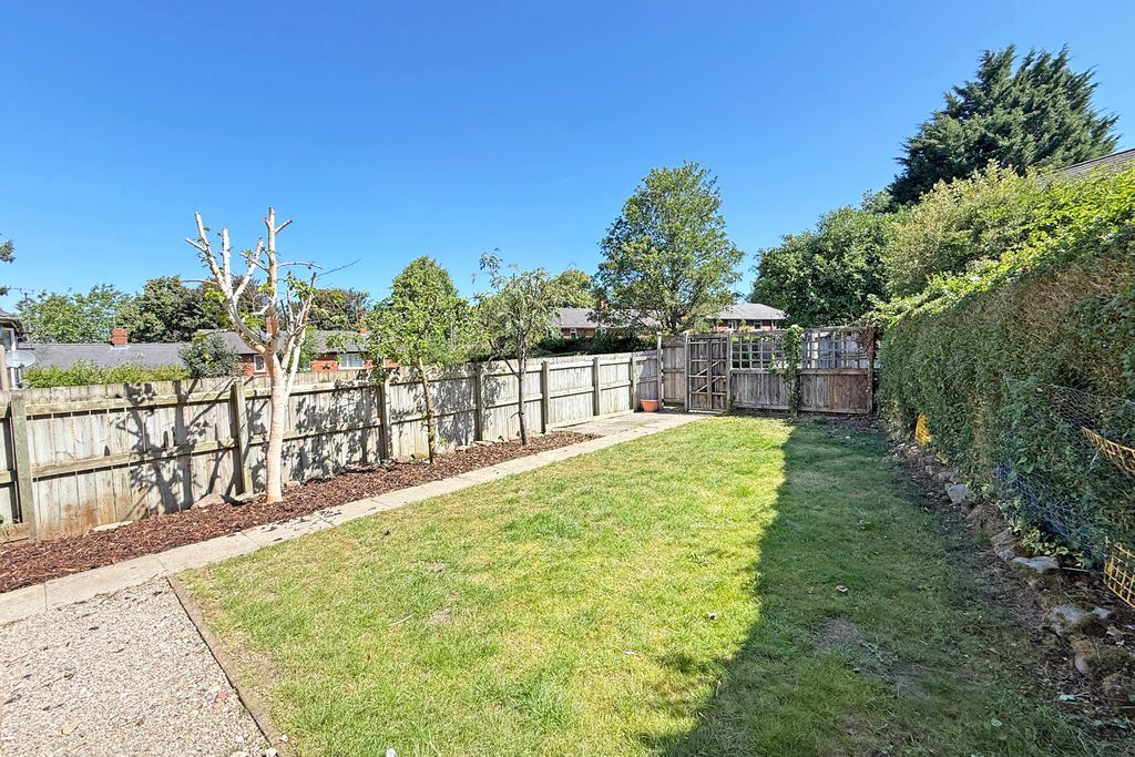 Property photo 2 of 7