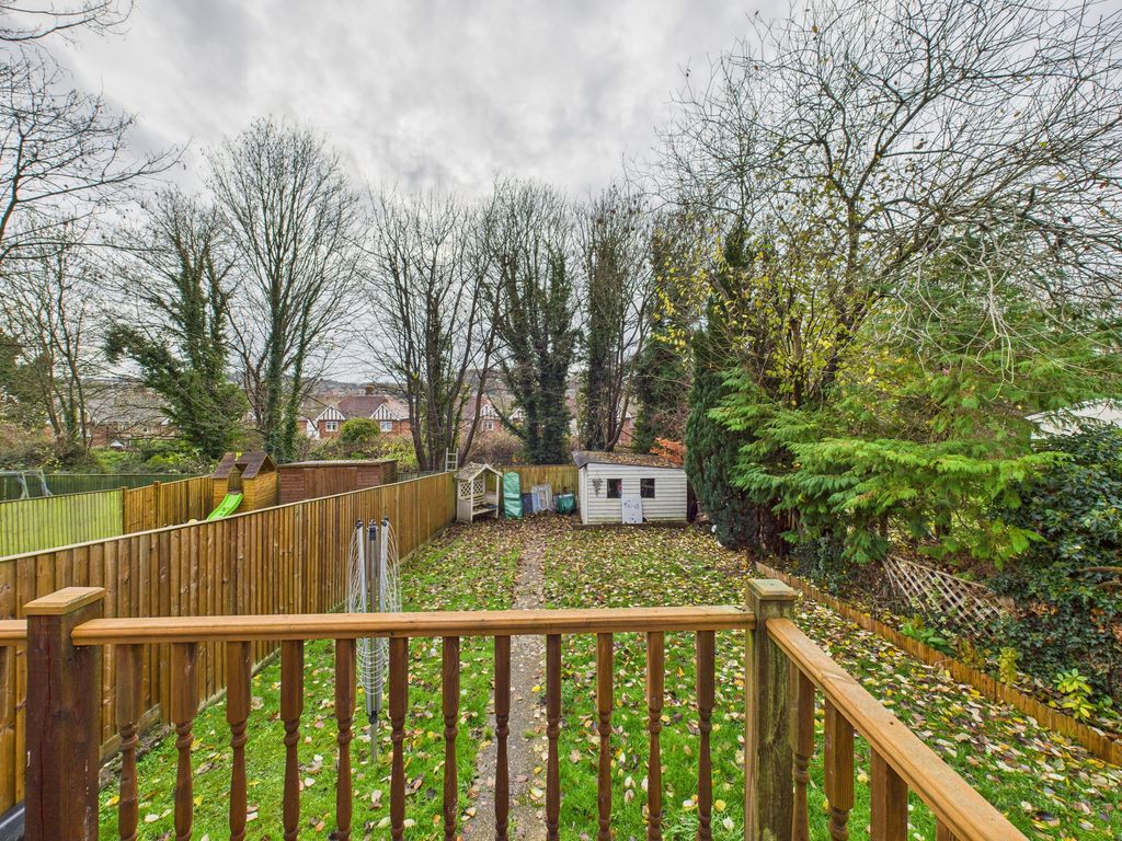 Property photo 3 of 23 Cam02119G0-Pr0497-Still009