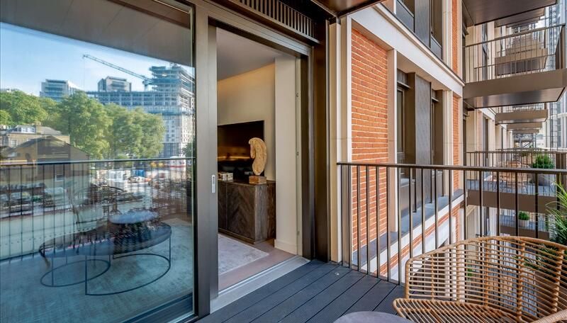 Property photo 2 of 10 Balcony