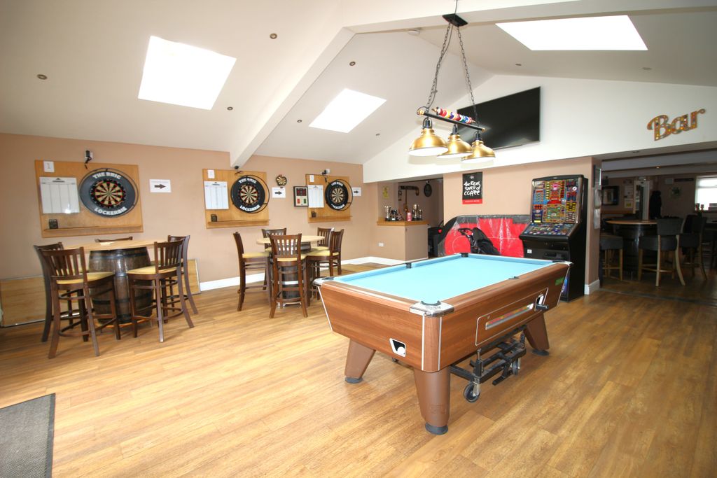 Property photo 3 of 11