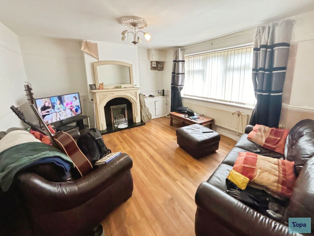Property photo 2 of 13 Living Room