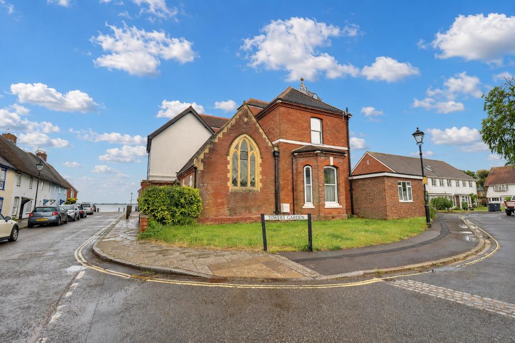 Additional image 2 of 3 bed maisonette for saleLangstone High Street, Havant PO9