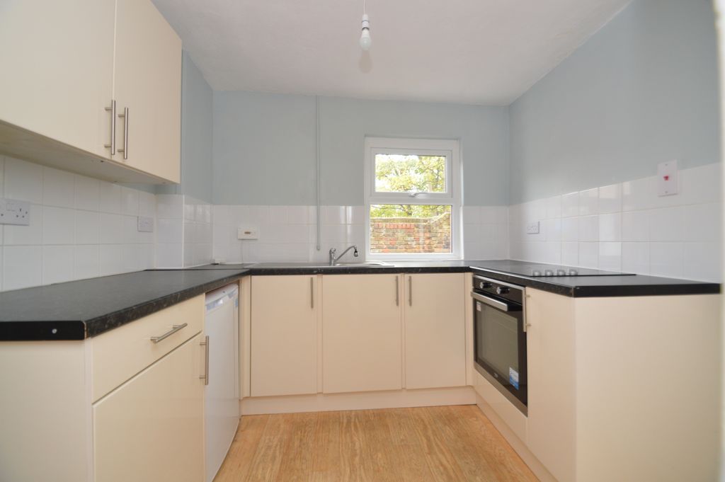 Property photo 3 of 8 Dsc_1171