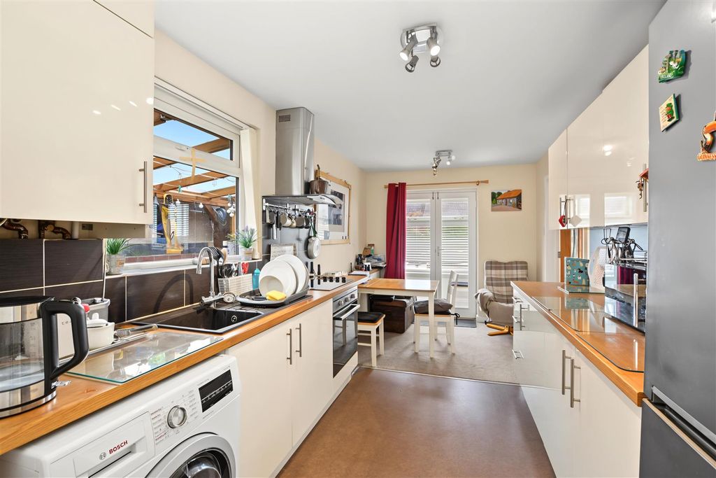 Property photo 2 of 14 Kitchen_2.Jpeg