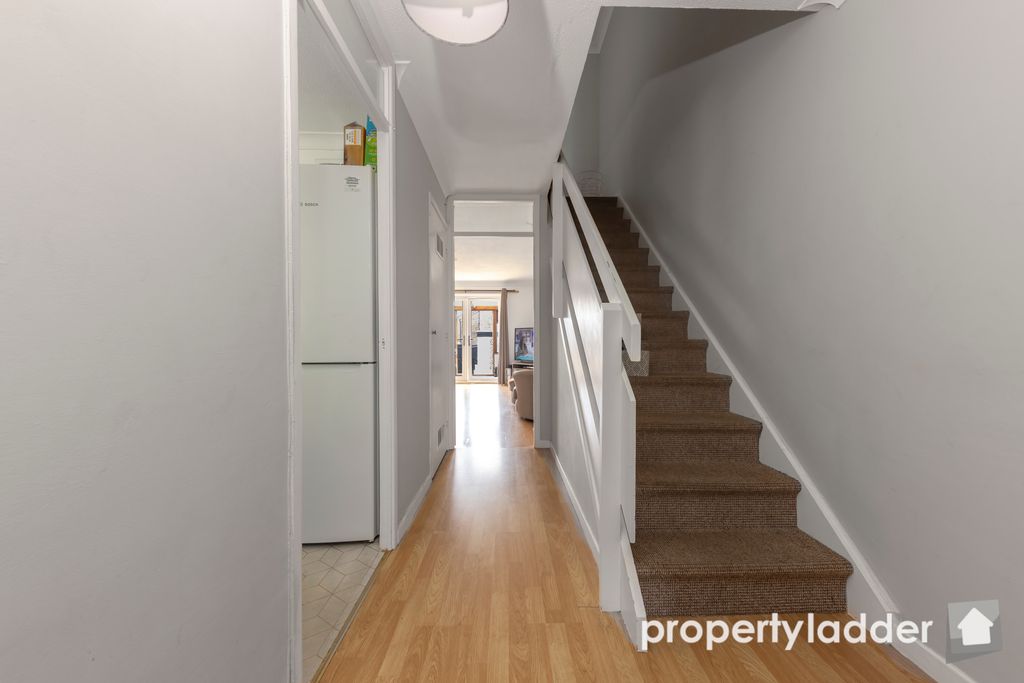 Property photo 2 of 16 Pl-5