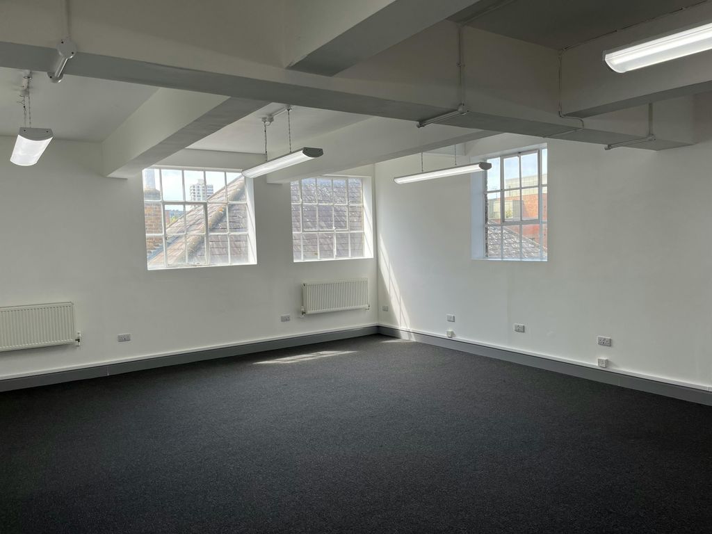 Property photo 2 of 8 Img_1834.Jpg