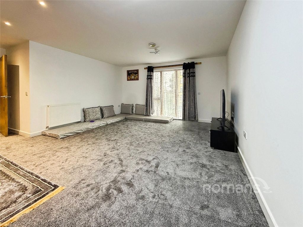 Property photo 3 of 12 Picture No. 09