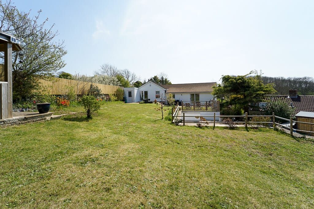Property photo 2 of 40