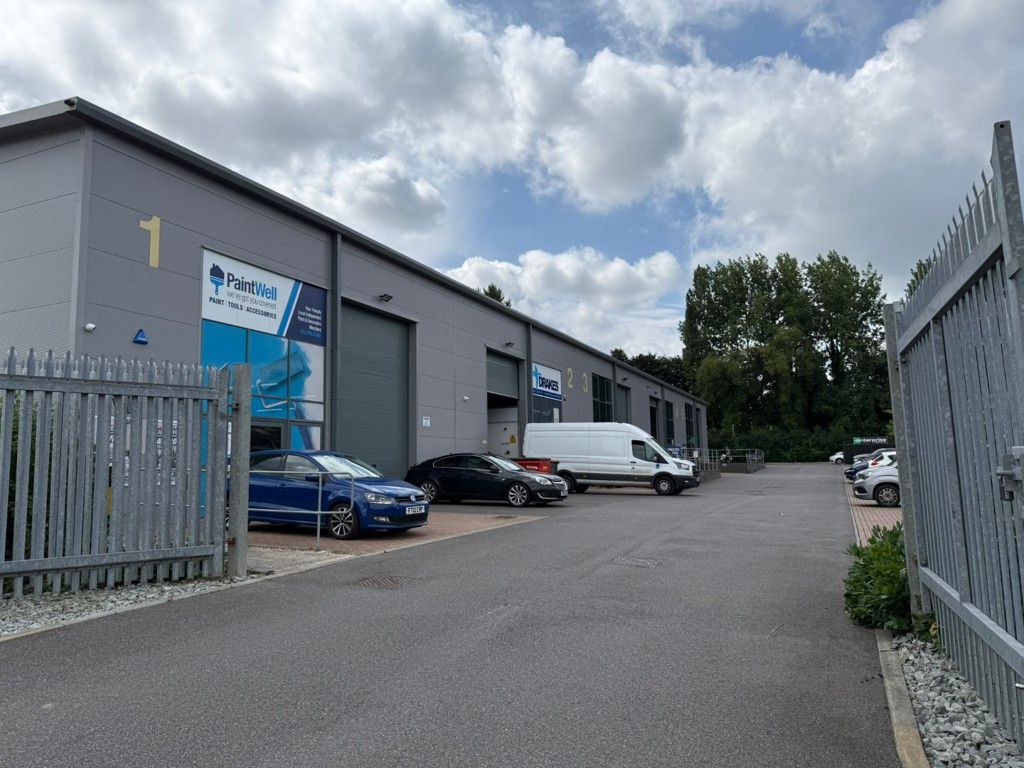 Property photo 2 of 8 Photo 9