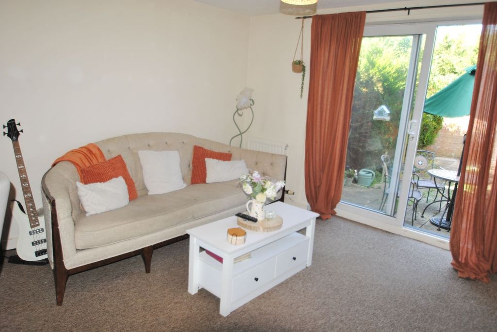 Property photo 2 of 12