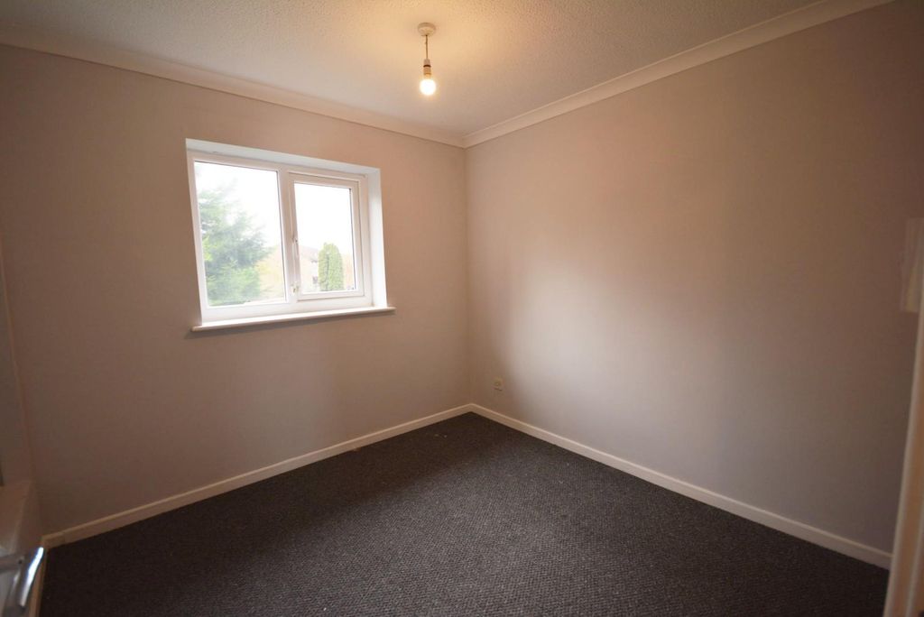 Property photo 3 of 9 Bedroom One
