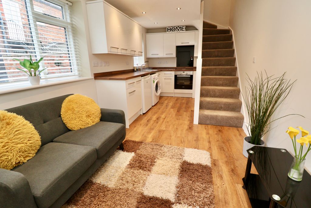 Property photo 2 of 12 Img_4702