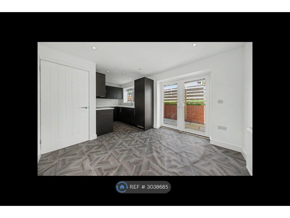 Property photo 2 of 31