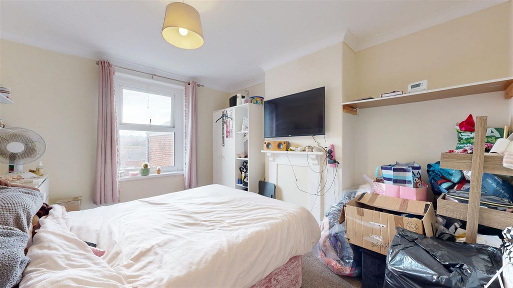 Property photo 3 of 6 01092026_163618.Jpg