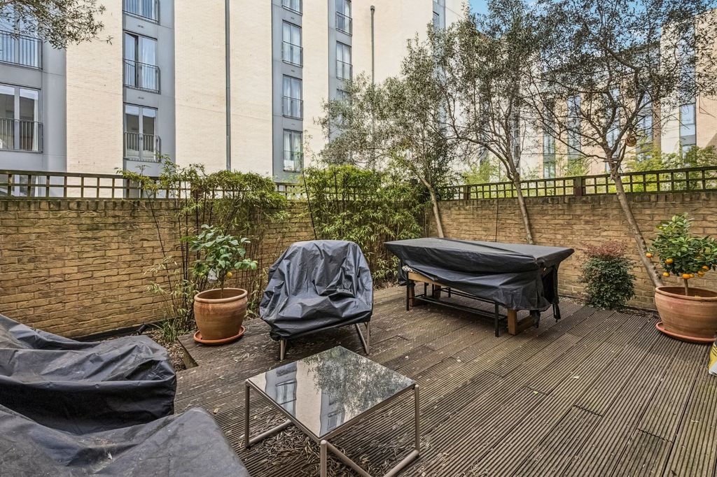 Property photo 3 of 15